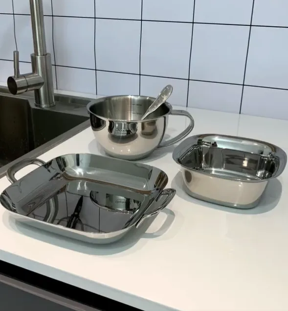 stainless steel kitchenware