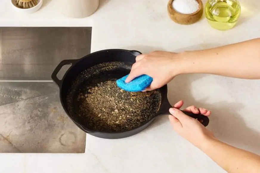 How to clean stainless steel cookware